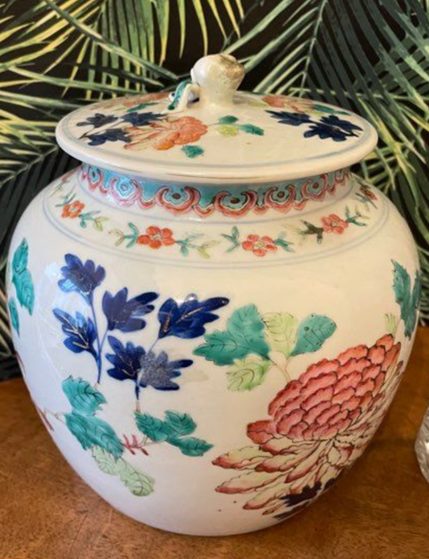 古玩陶瓷青花加彩花卉紋蓋罐真品鑒賞圖