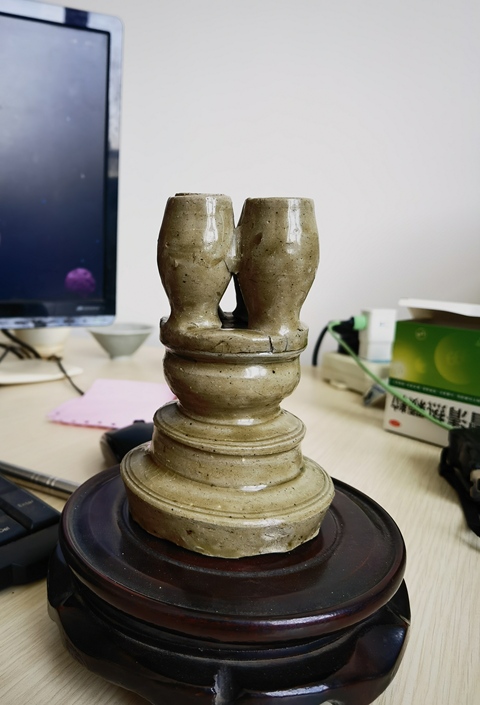 古玩陶瓷越窯青瓷四管香插拍賣，當前價格12800元