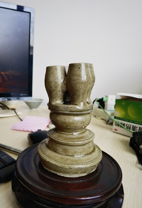 古玩陶瓷越窯青瓷四管香插拍賣，當前價格12800元