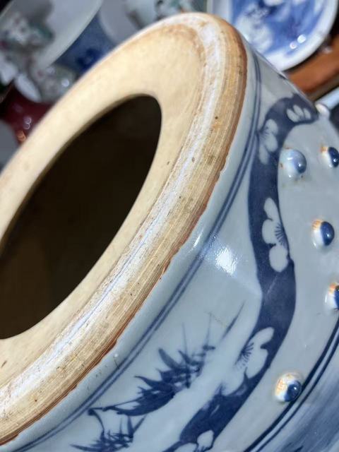 古玩陶瓷青花山水通景紋繡墩真品鑒賞圖