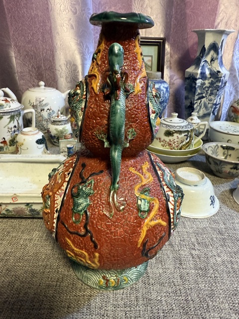 古玩陶瓷創匯粉彩堆塑龍紋葫蘆瓶拍賣，當前價格3888元