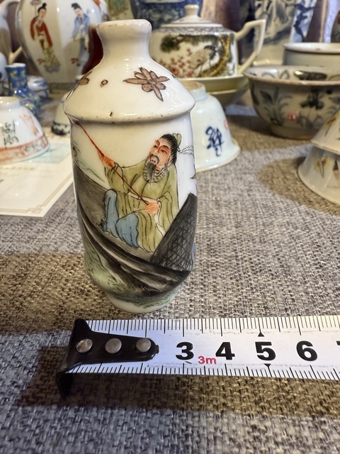 古玩陶瓷創匯粉彩漁家樂鼻煙壺拍賣，當前價格2888元