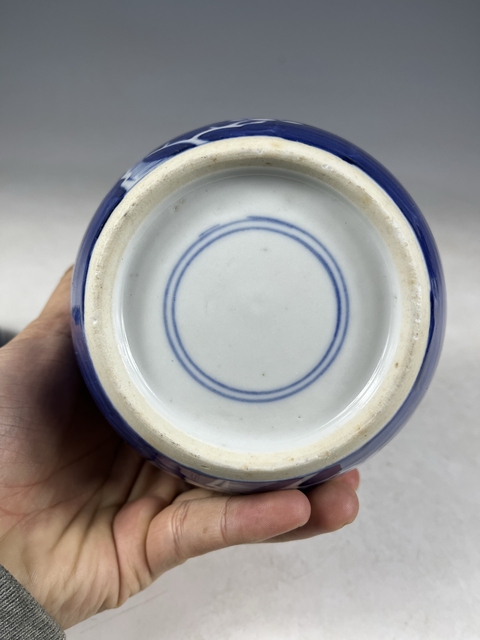 古玩陶瓷青花留白冰梅紋蓋罐真品鑒賞圖