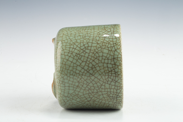 古玩陶瓷清中·哥釉筒式三足爐拍賣，當前價格576元