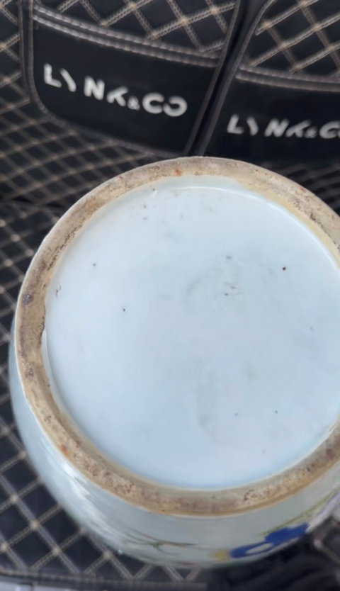 古玩陶瓷粉彩花鳥紋罐真品鑒賞圖