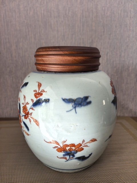 古玩陶瓷青花礬紅描金罐真品鑒賞圖