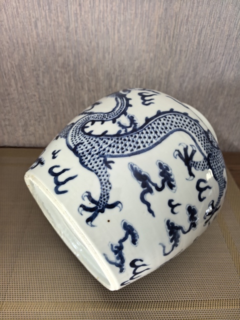 古玩陶瓷清光緒青花云龍趕珠紋罐真品鑒賞圖