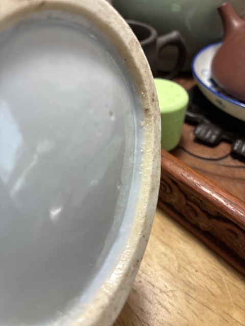 古玩陶瓷清晚期 淺藍釉竹節紋筆筒真品鑒賞圖