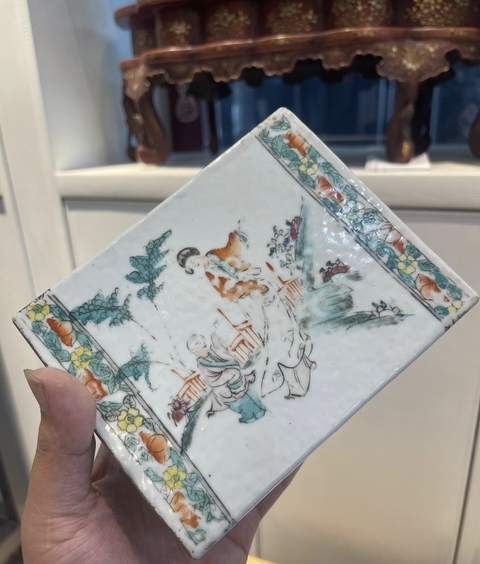 古玩陶瓷清晚期 粉彩人物紋書擋真品鑒賞圖