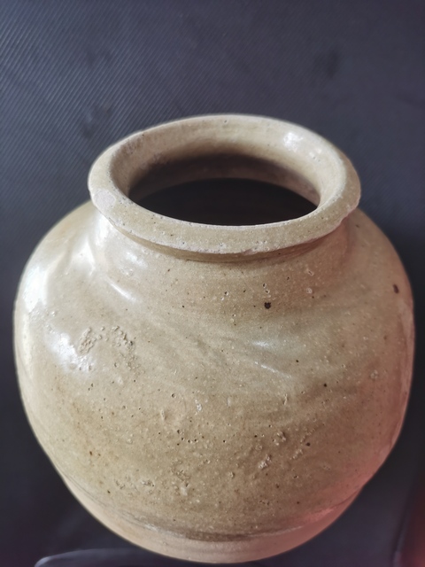 古玩陶瓷青釉罐真品鑒賞圖