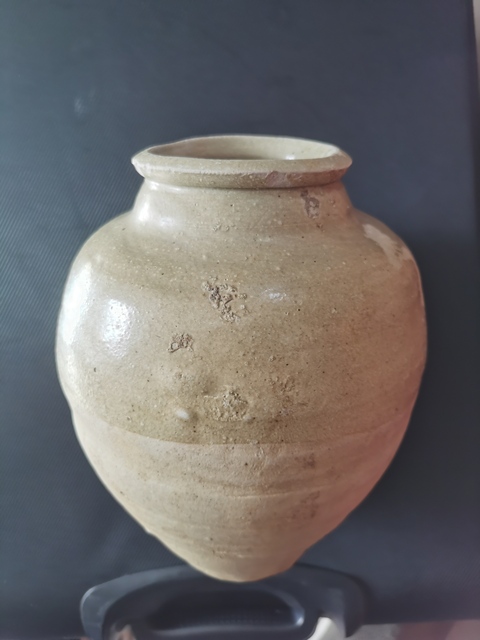 古玩陶瓷青釉罐真品鑒賞圖