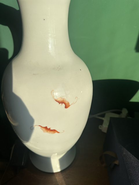 古玩陶瓷粉彩人物故事紋撇口瓶真品鑒賞圖