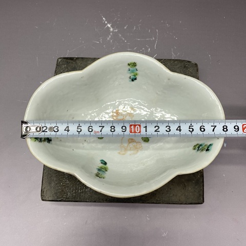 古玩陶瓷清晚期·淺絳彩花鳥紋海棠型貢盤拍賣，當前價格1200元