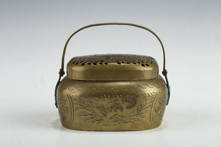 古玩銅器民國·銅刻瑞獸紋手爐真品鑒賞圖