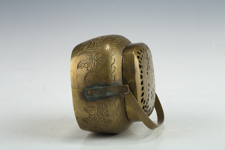 古玩銅器民國·銅刻瑞獸紋手爐真品鑒賞圖