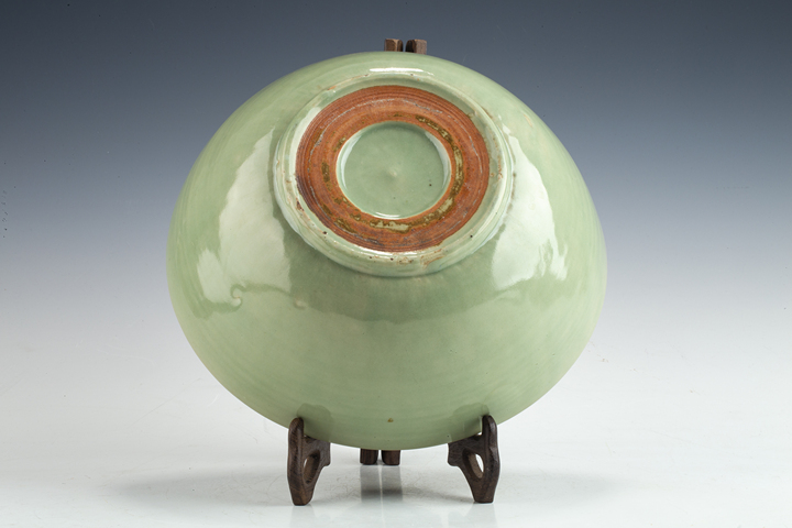 古玩陶瓷元末明初·龍泉青釉刻花紋海碗真品鑒賞圖