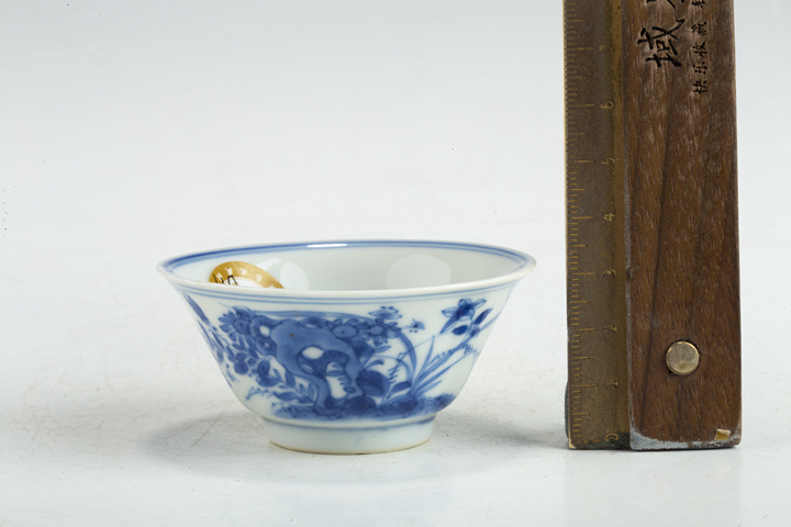 古玩陶瓷清康熙·青花飛黃騰達紋杯真品鑒賞圖