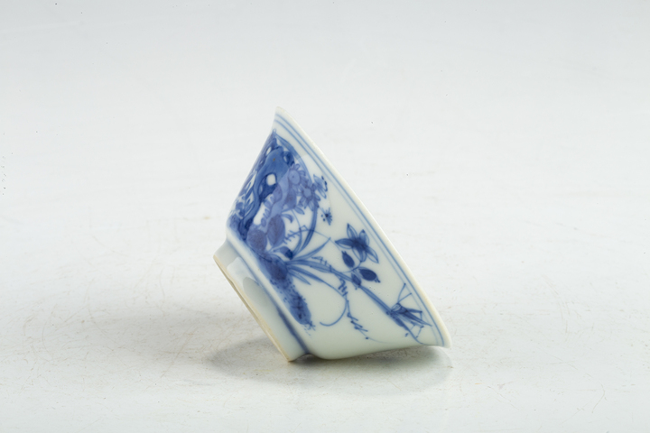 古玩陶瓷清康熙·青花飛黃騰達紋杯真品鑒賞圖