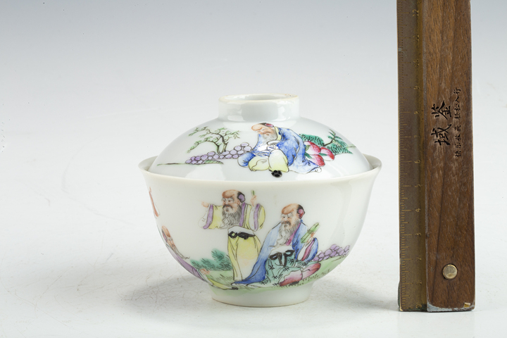 古玩陶瓷民國·粉彩五老圖蓋碗真品鑒賞圖