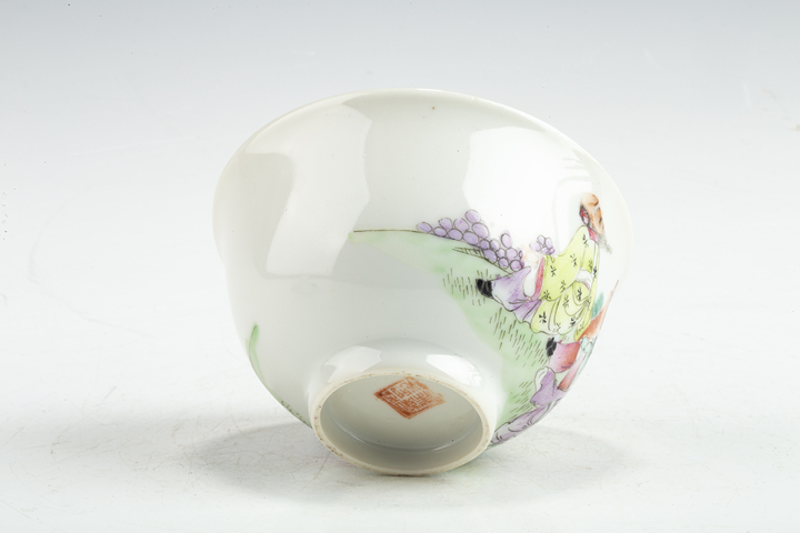 古玩陶瓷民國·粉彩五老圖蓋碗真品鑒賞圖