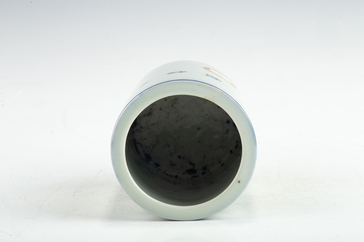 古玩陶瓷解放初期·釉下彩山水人物紋筆筒
拍賣，當前價格0元