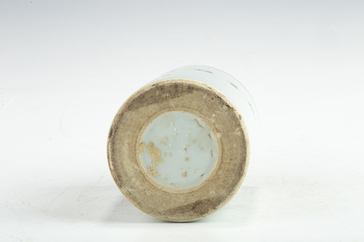 古玩陶瓷解放初期·釉下彩山水人物紋筆筒
拍賣，當前價格0元