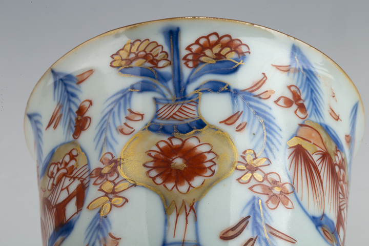 古玩陶瓷清康熙·青花礬紅描金清供花卉紋鈴鐺杯
拍賣，當前價格0元