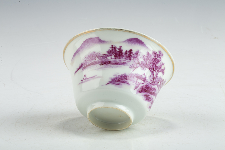 古玩陶瓷民國·胭脂紅山水人物紋三才蓋碗拍賣，當前價格236元