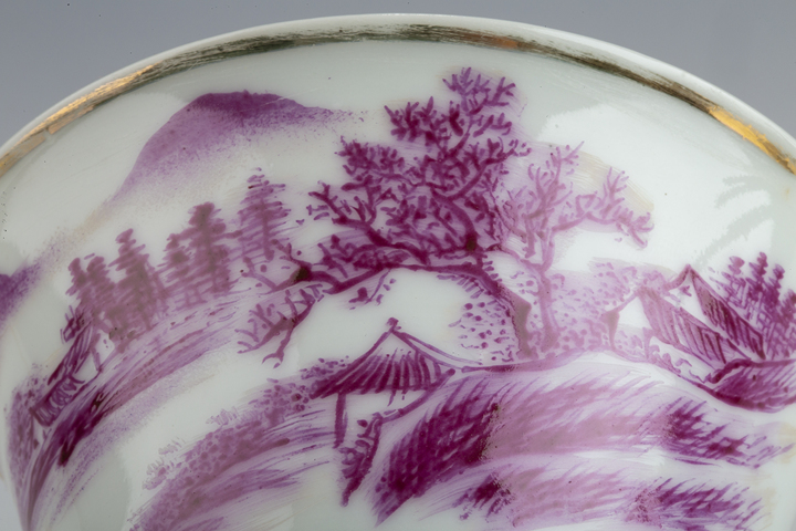 古玩陶瓷民國·胭脂紅山水人物紋三才蓋碗拍賣，當前價格236元