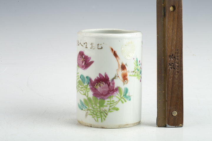 古玩陶瓷清晚·淺絳彩花鳥紋筆筒真品鑒賞圖