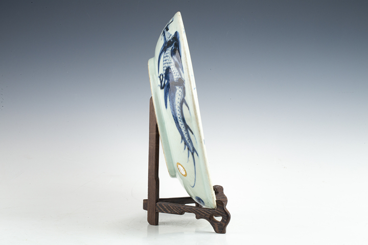 古玩陶瓷清中·青花過墻龍紋盤
拍賣，當前價格0元