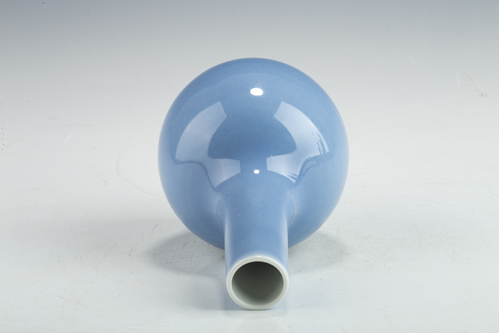 古玩陶瓷民國(guó)·天藍(lán)釉天球瓶拍賣，當(dāng)前價(jià)格2688元