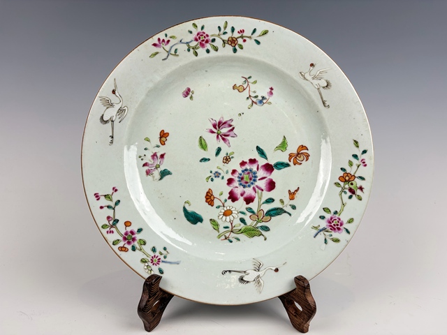 古玩陶瓷清乾隆．粉彩鶴紋折沿盤真品鑒賞圖