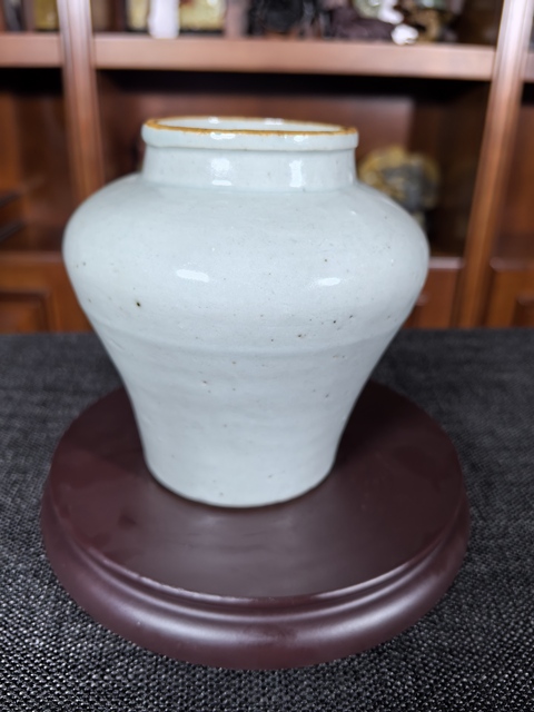 古玩陶瓷白釉罐真品鑒賞圖