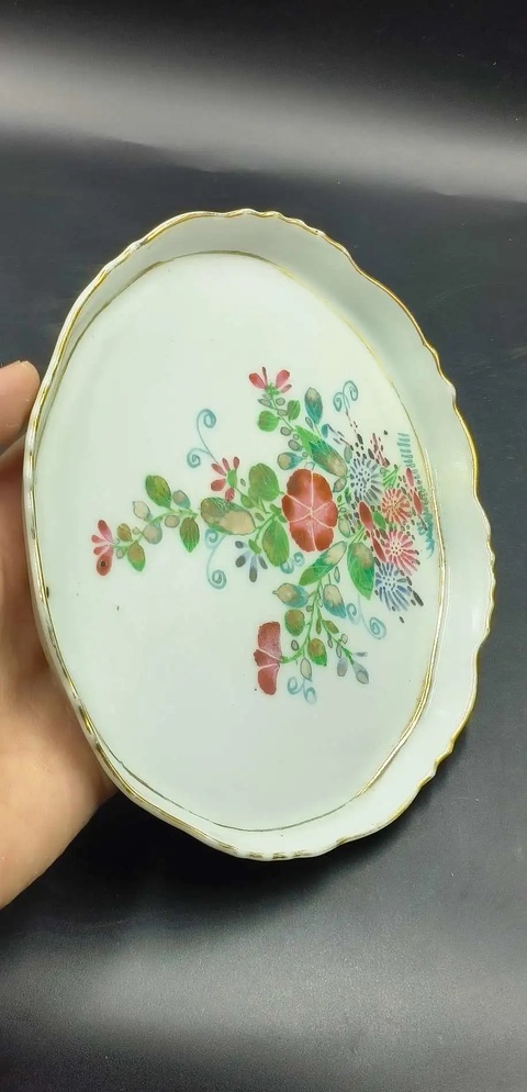 古玩陶瓷粉彩花卉紋茶盤真品鑒賞圖