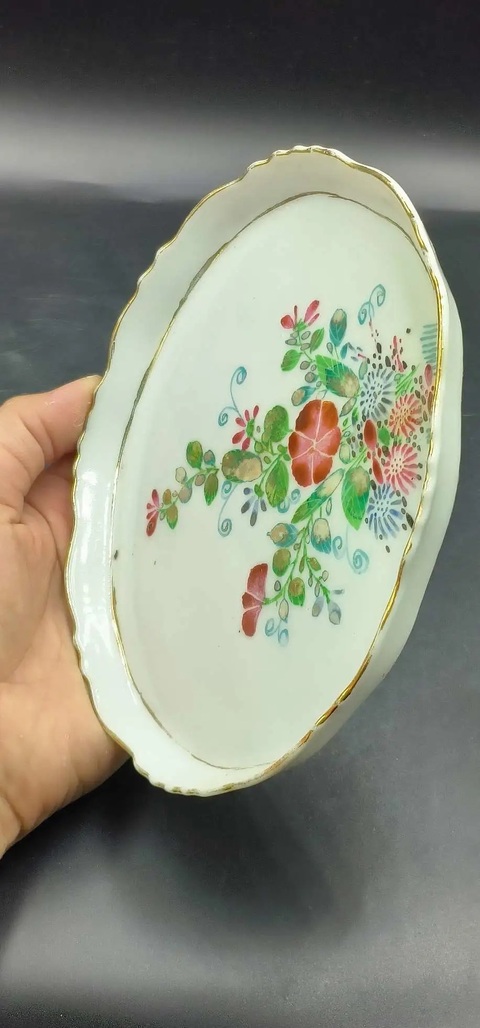 古玩陶瓷粉彩花卉紋茶盤真品鑒賞圖