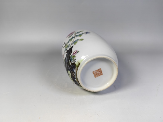 古玩陶瓷民國飛鳴食宿蘆雁圖粉擦燈籠瓶真品鑒賞圖