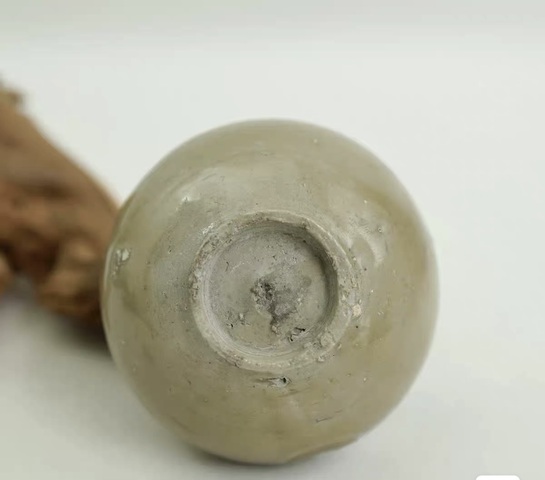 古玩陶瓷龍泉青瓷杯真品鑒賞圖