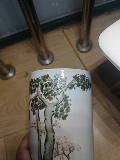 古玩陶瓷民國(guó) 粉彩人物紋帽筒真品鑒賞圖