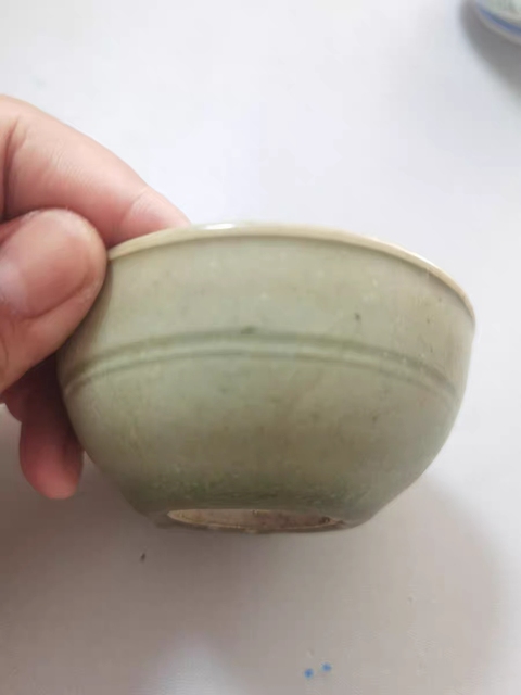 古玩陶瓷龍泉青瓷杯真品鑒賞圖