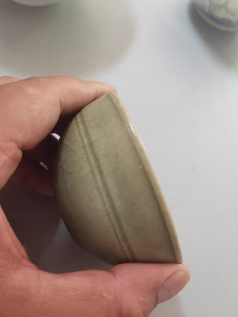 古玩陶瓷龍泉青瓷杯真品鑒賞圖