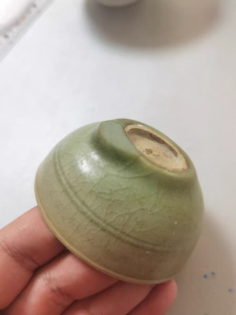 古玩陶瓷龍泉青瓷杯真品鑒賞圖