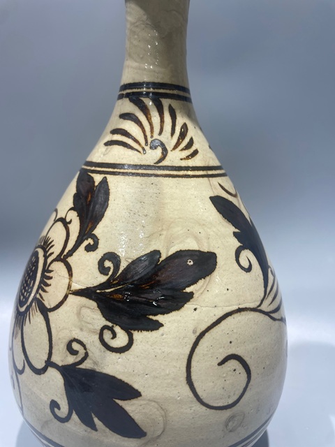 古玩陶瓷明代磁州窯系白地黑花玉壺春瓶真品鑒賞圖