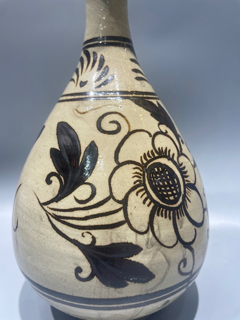 古玩陶瓷明代磁州窯系白地黑花玉壺春瓶真品鑒賞圖