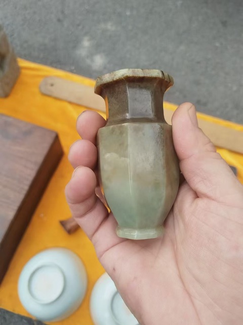 古玩玉器和田玉雕“花插”真品鑒賞圖