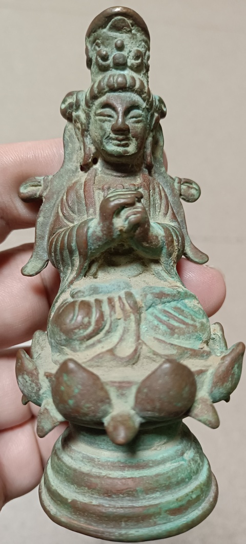 古玩銅器銅蓮花觀音像真品鑒賞圖