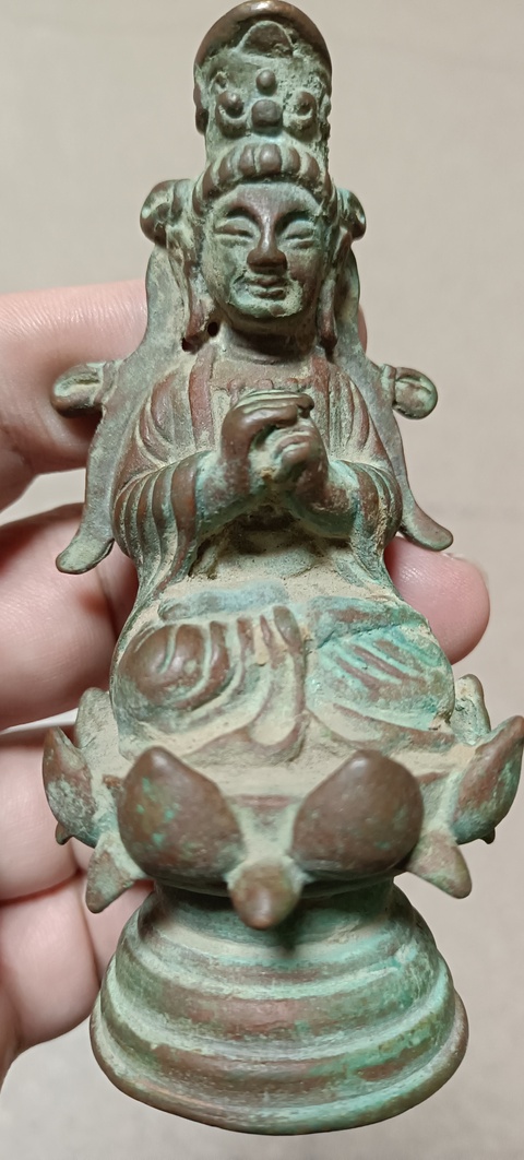 古玩銅器銅蓮花觀音像真品鑒賞圖