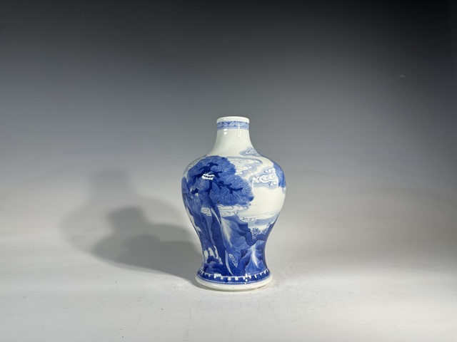 古玩陶瓷清康熙松鹿延年梅瓶真品鑒賞圖