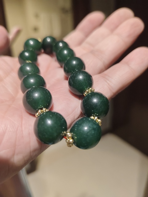 古玩玉器手鏈真品鑒賞圖