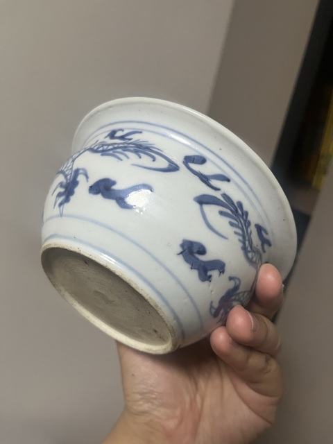 古玩陶瓷清晚期青花云龍趕珠紋香爐真品鑒賞圖